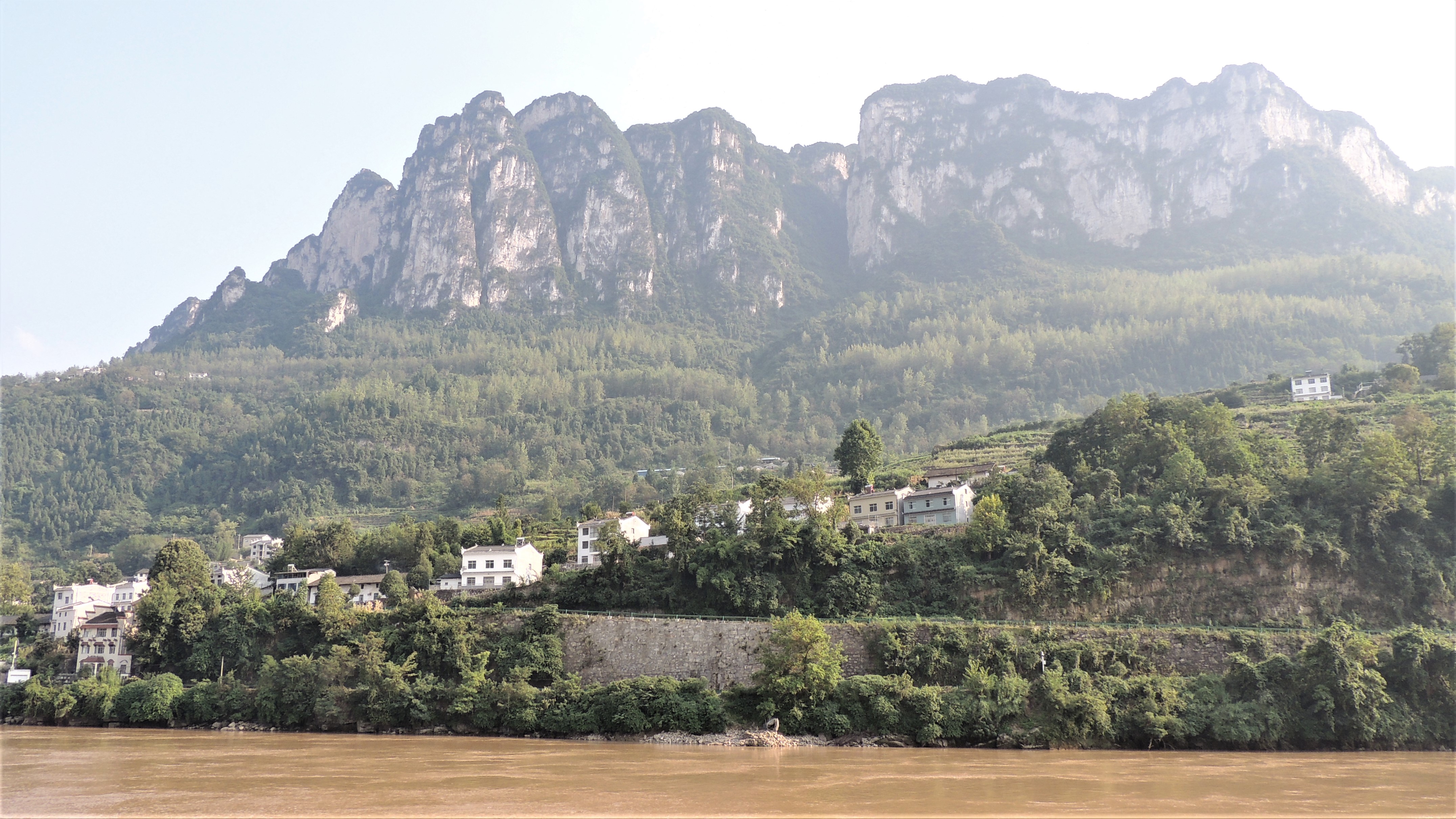 游山玩水在湘鄂-船游西陵峡