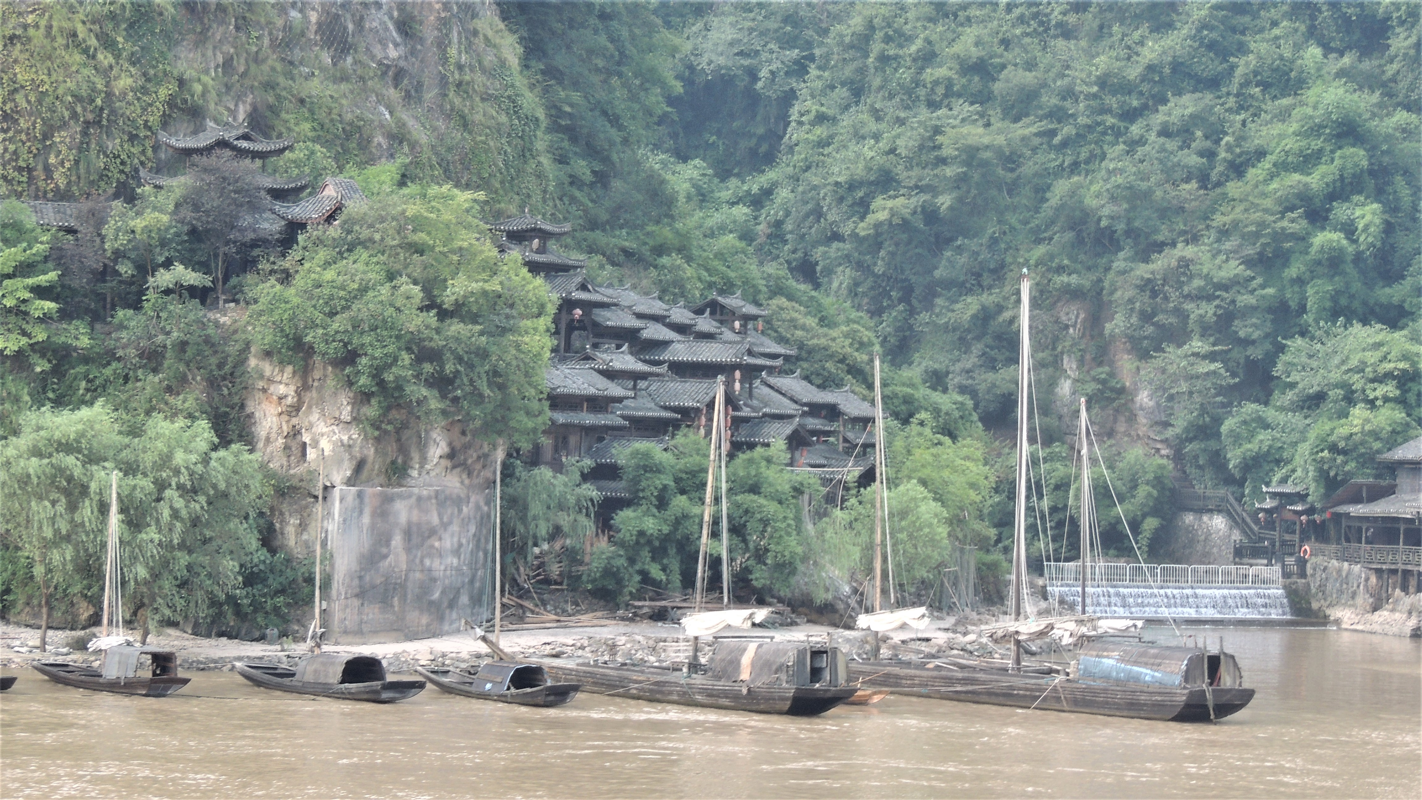 游山玩水在湘鄂-船游西陵峡