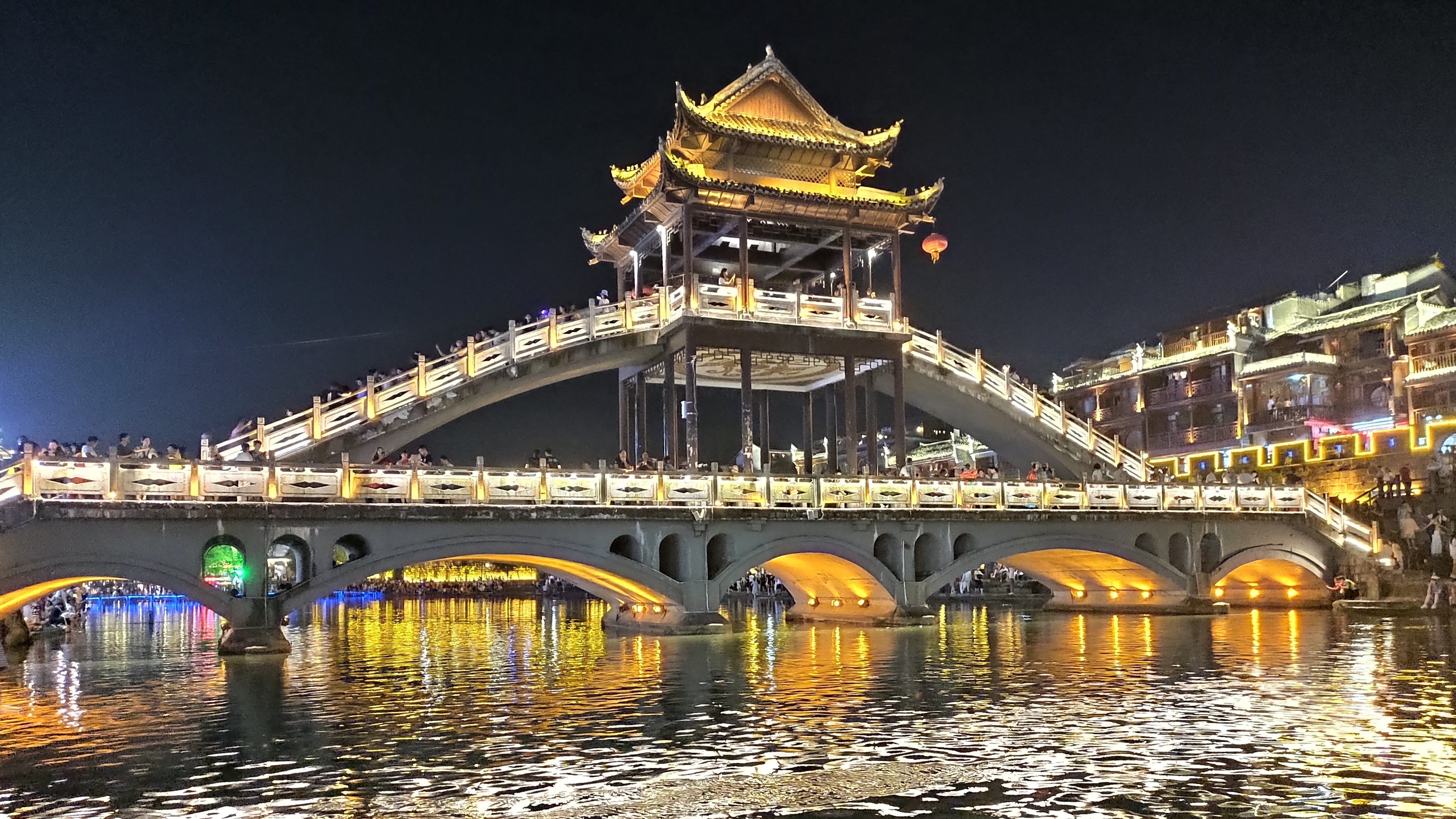 游山玩水在湘鄂-凤凰古城
