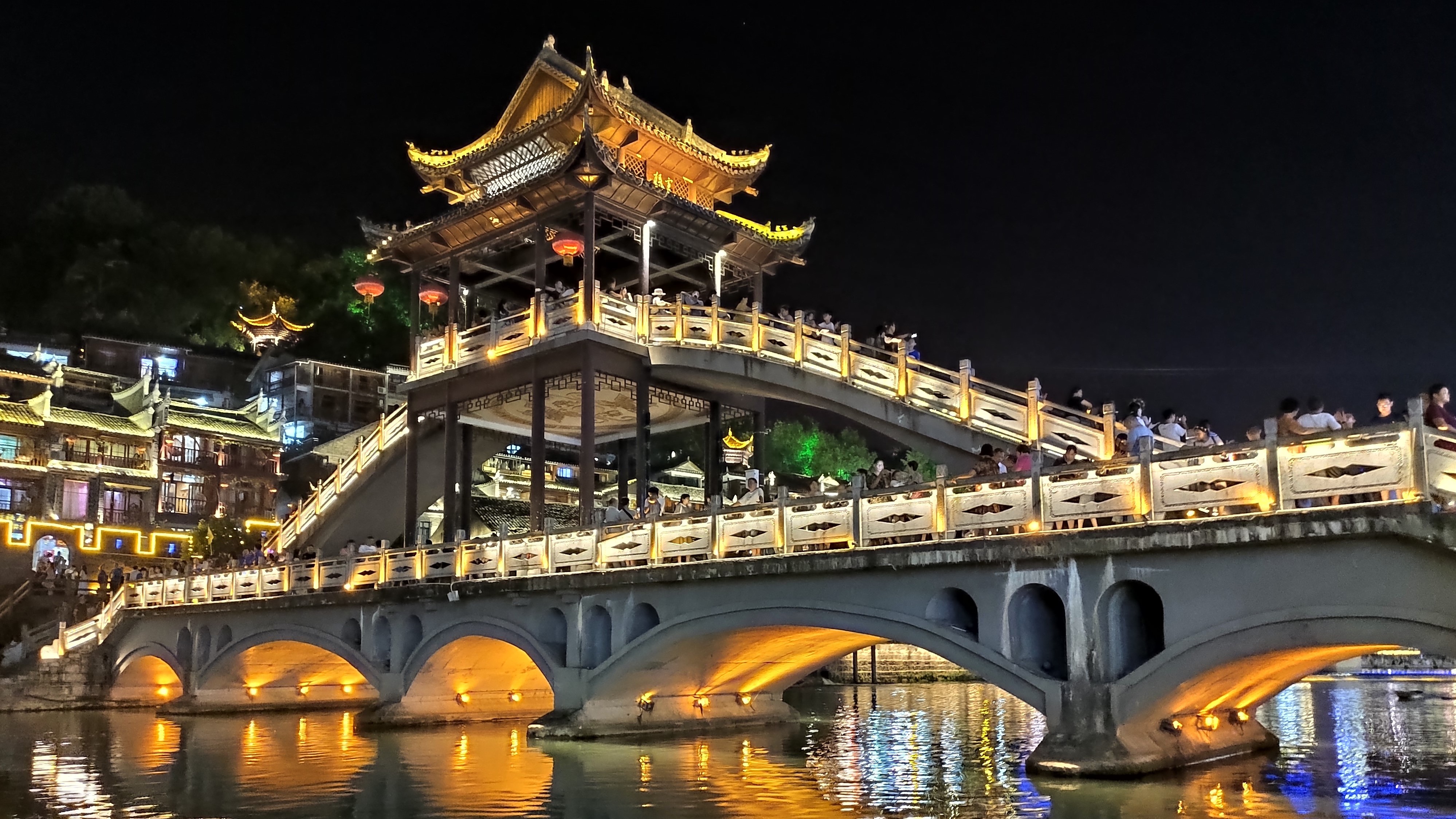 游山玩水在湘鄂-凤凰古城