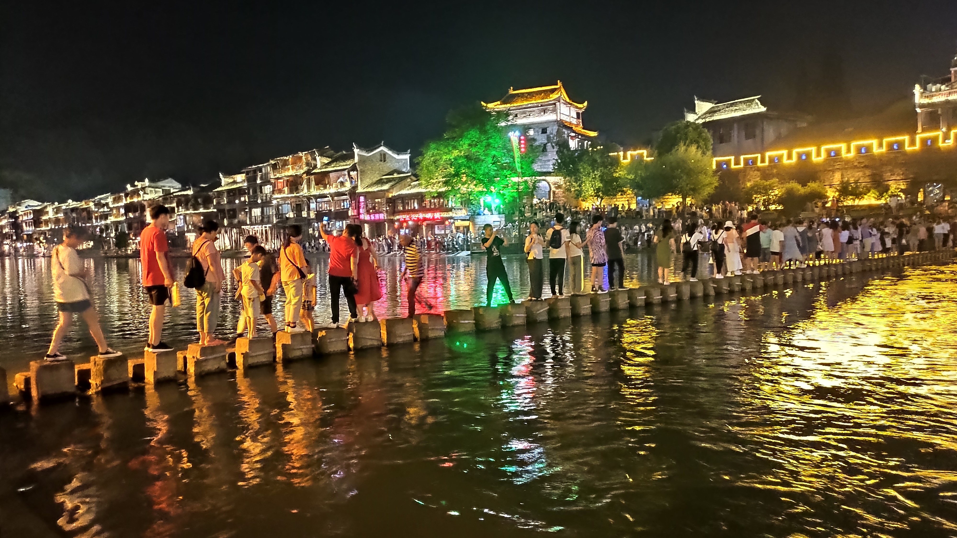 游山玩水在湘鄂-凤凰古城