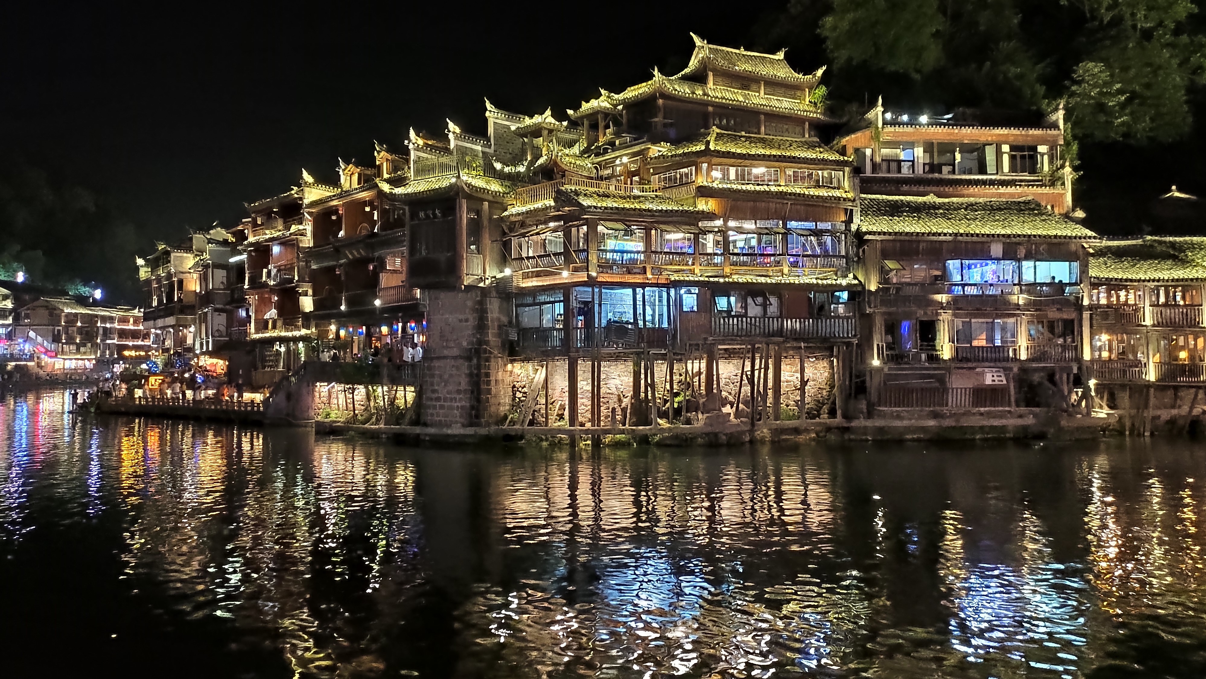 游山玩水在湘鄂-凤凰古城