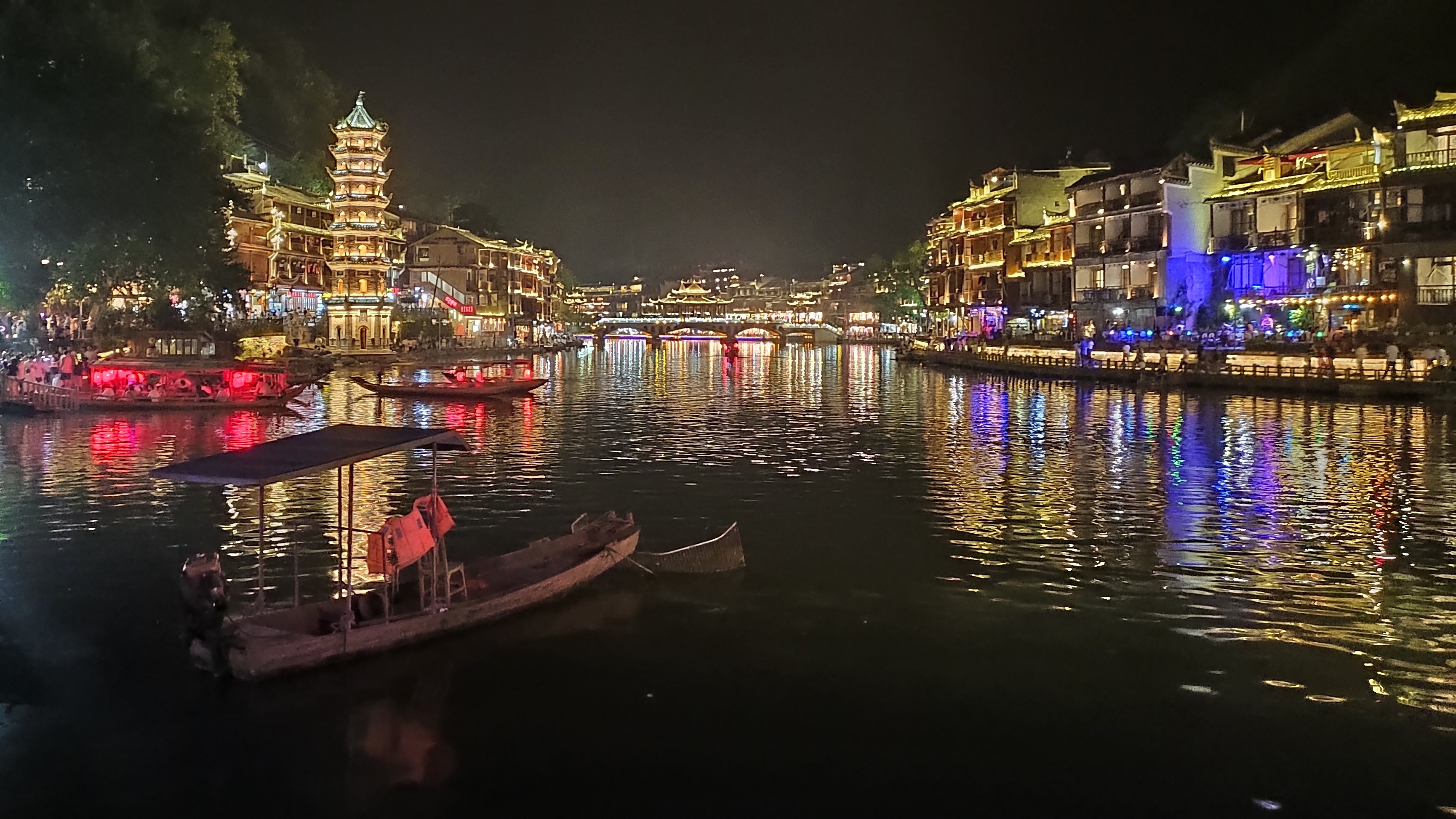 游山玩水在湘鄂-凤凰古城